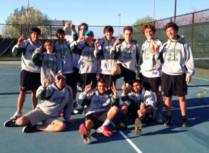 Boys Tennis Wins First League Title Since 2009