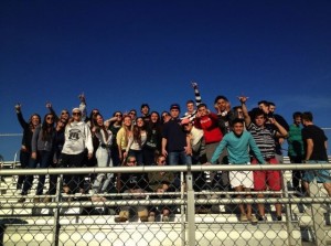 senior hurricanes cheering for their school