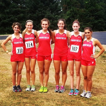 Steffi Vickers with her Fairfield Cross Country team.