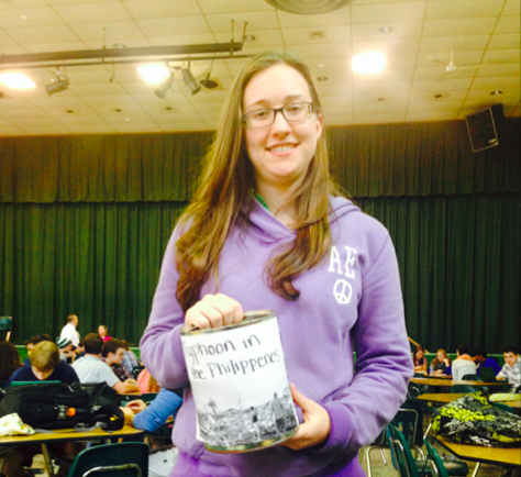 Laura Mantovani collecting donations during 7th period lunch 